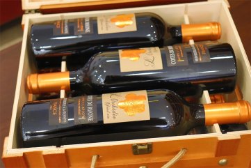 国产亚州麻豆精品AA在线观看什么样的红酒亚洲国产麻豆成人综合无码